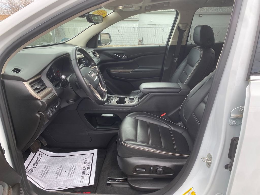 Used 2021 GMC Acadia Denali w/ Denali Ultimate Package image 12