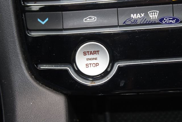 Used 2020 Jaguar F-PACE image 22