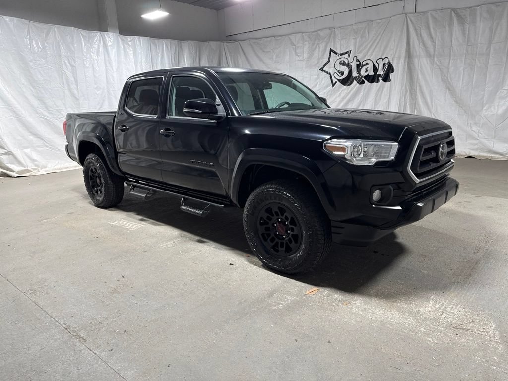 Used 2022 Toyota Tacoma SR5 w/ Technology Package RWD image 1