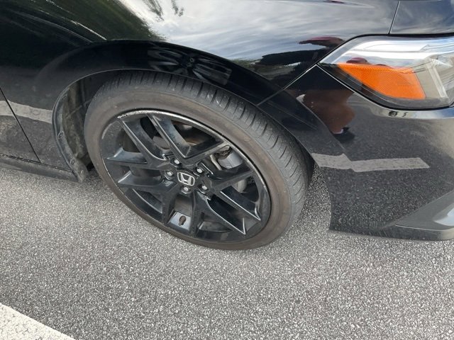 Used 2024 Honda Civic Sport image 3