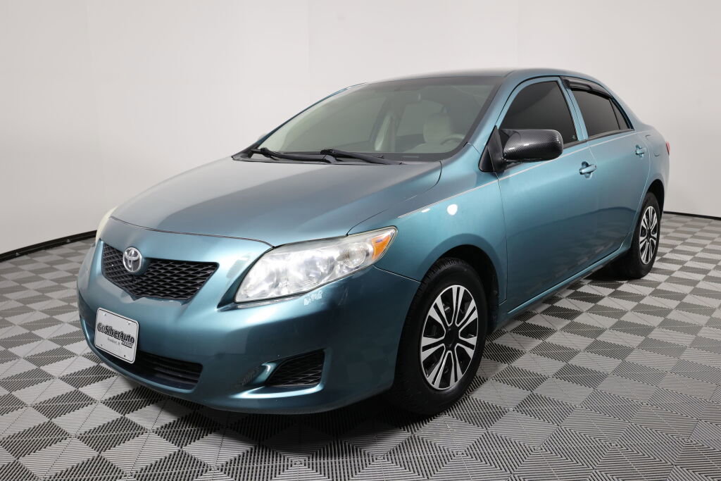 Used 2010 Toyota Corolla LE FWD image 5