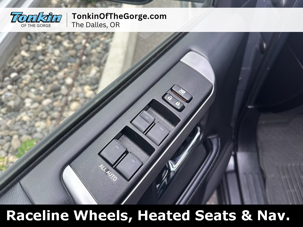 Used 2024 Toyota 4Runner SR5 Premium image 13