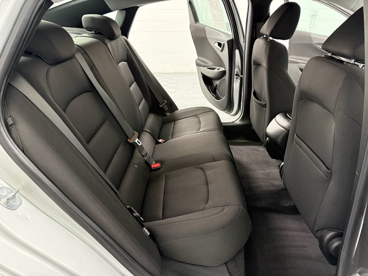 Used 2019 Chevrolet Malibu RS FWD image 14