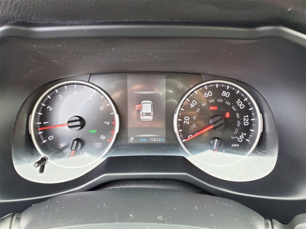 Used 2021 Toyota RAV4 XLE image 14