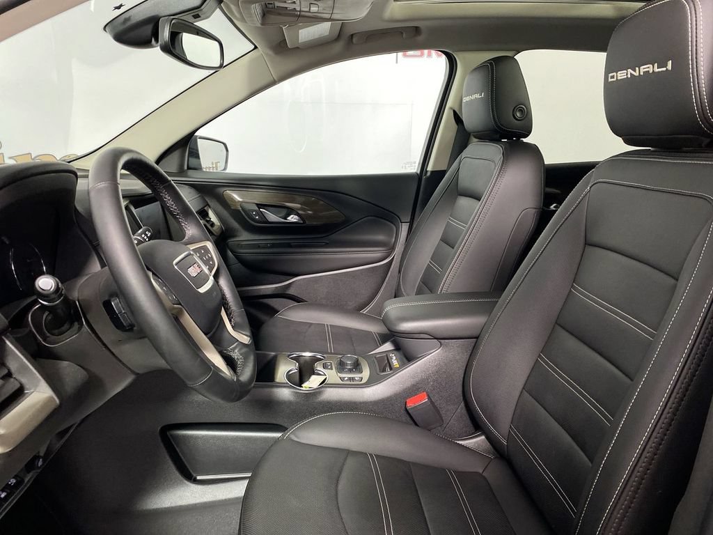Certified 2023 GMC Terrain Denali w/ Denali Premium Package AWD/4WD image 11
