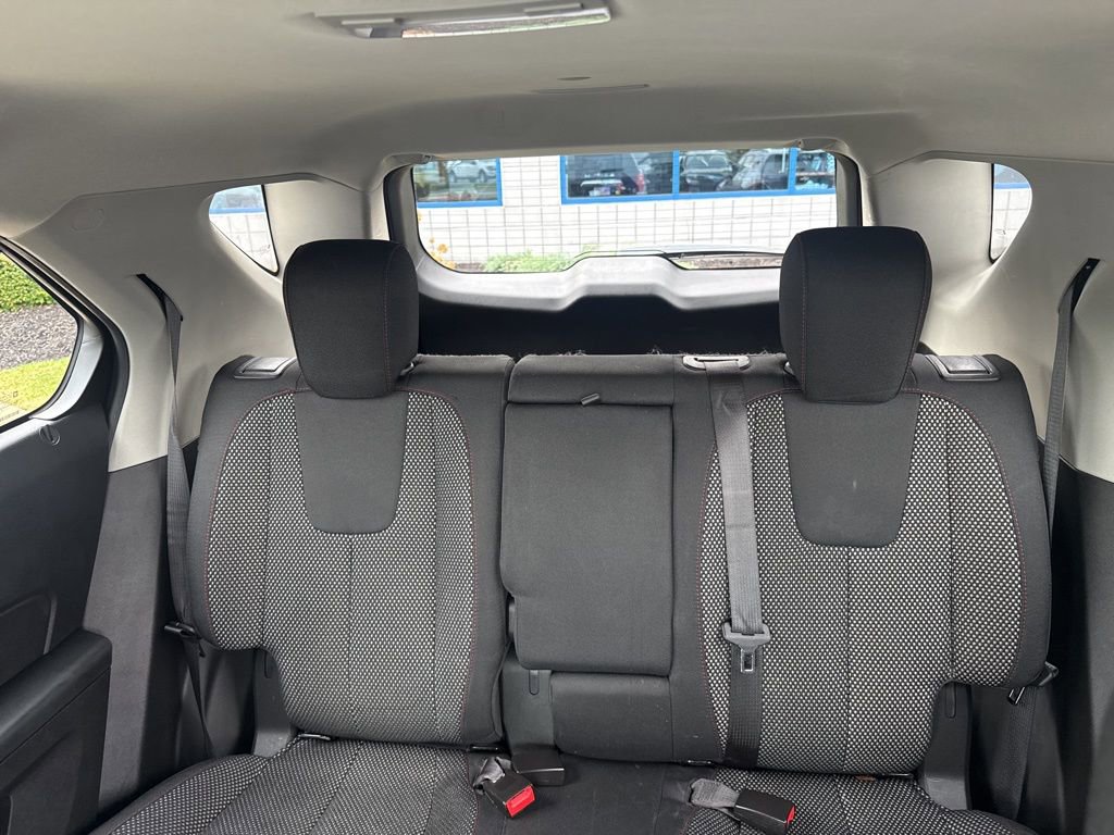 Used 2015 Chevrolet Equinox LT w/ Driver Convenience Package image 8