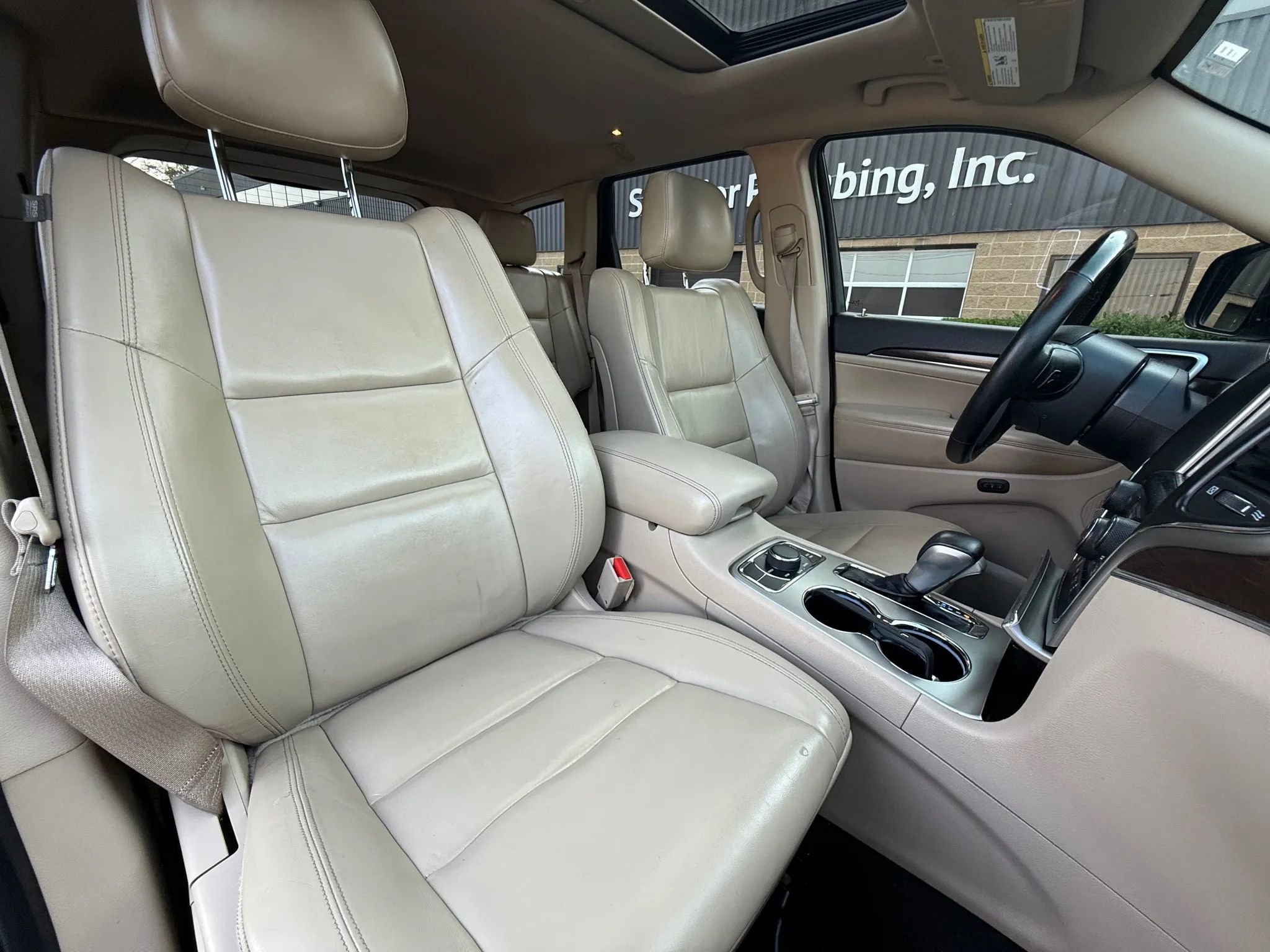 Used 2018 Jeep Grand Cherokee Limited image 16