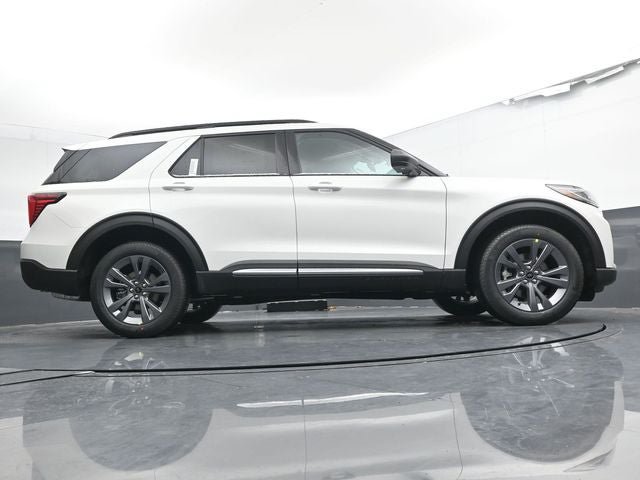 Used 2025 Ford Explorer Active w/ Active Comfort Package AWD/4WD image 33