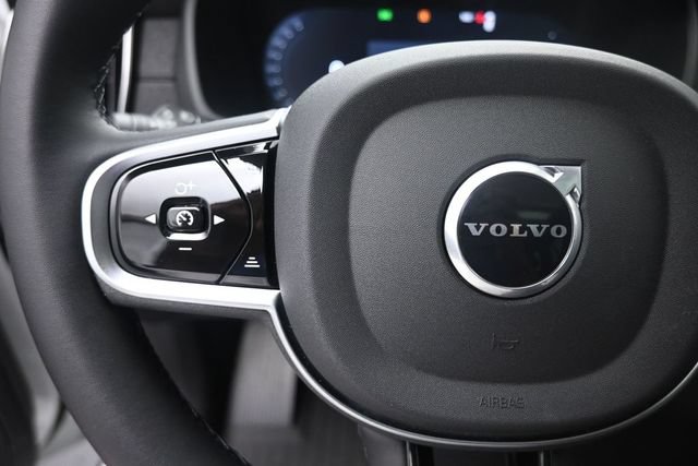 Used 2026 Volvo XC90 T8 Plus w/ Protection Package Premier AWD/4WD image 15
