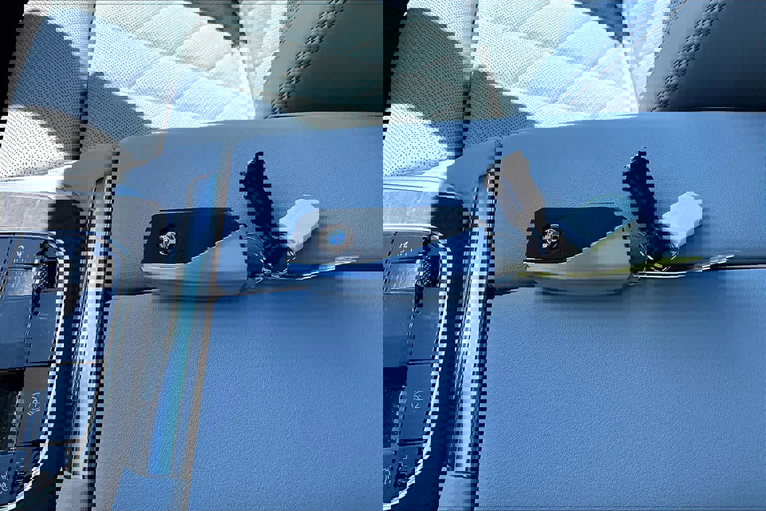 Certified 2026 BMW X5 xDrive50e image 15