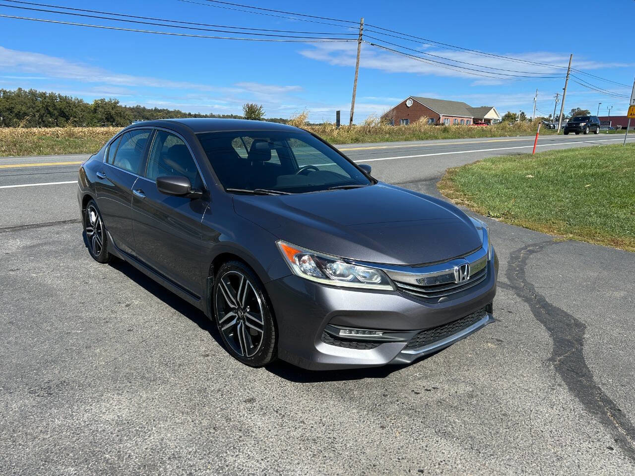 Used 2016 Honda Accord Sport image 4