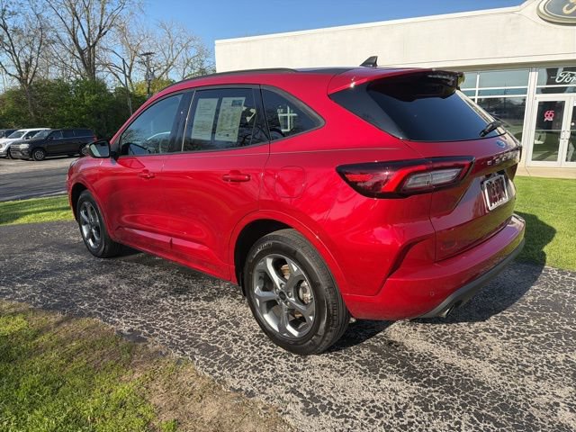 Used 2023 Ford Escape ST-Line w/ Tech Pack #1 AWD/4WD image 6