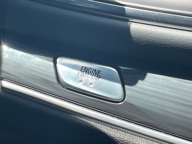 Used 2022 Buick Enclave Premium FWD image 25
