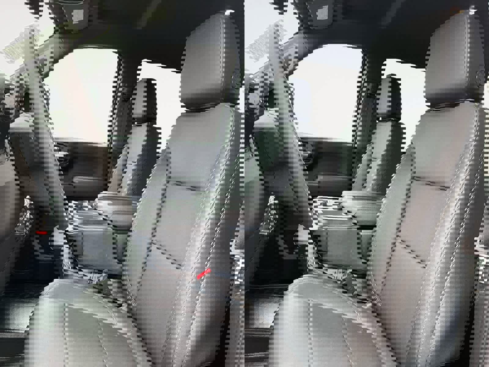 Used 2023 GMC Sierra 2500 Pro w/ Gooseneck/5TH Wheel Package image 11