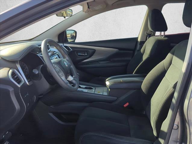 Used 2017 Nissan Murano S w/ Navigation Package image 9
