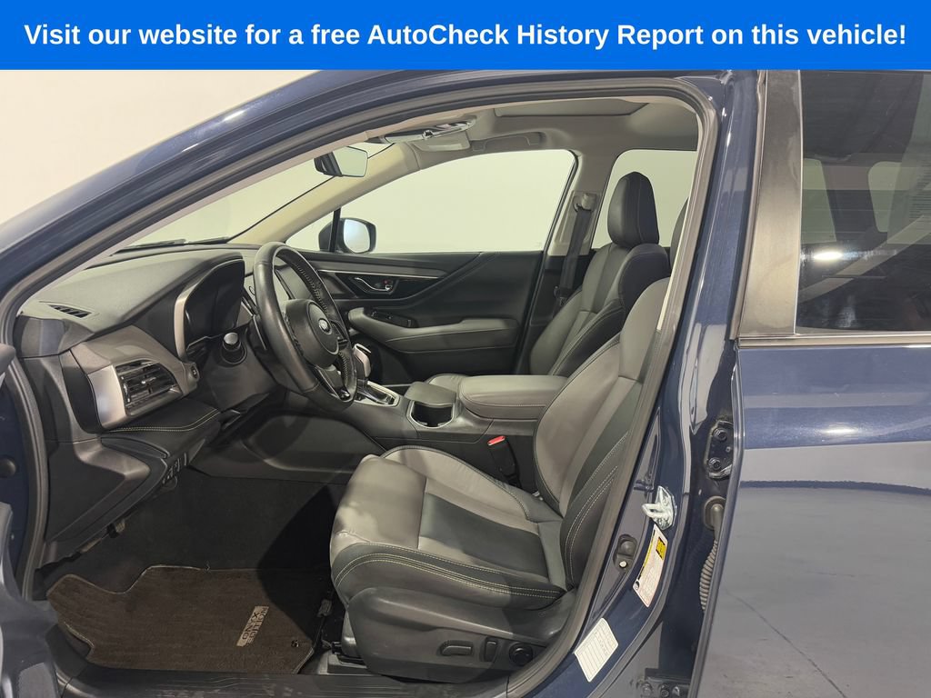 Used 2025 Subaru Outback Onyx Edition AWD/4WD image 16