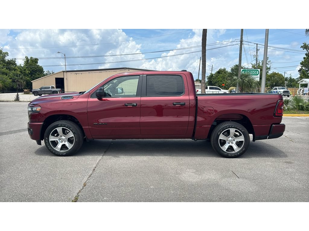 Used 2025 RAM 1500 Tradesman AWD/4WD image 3