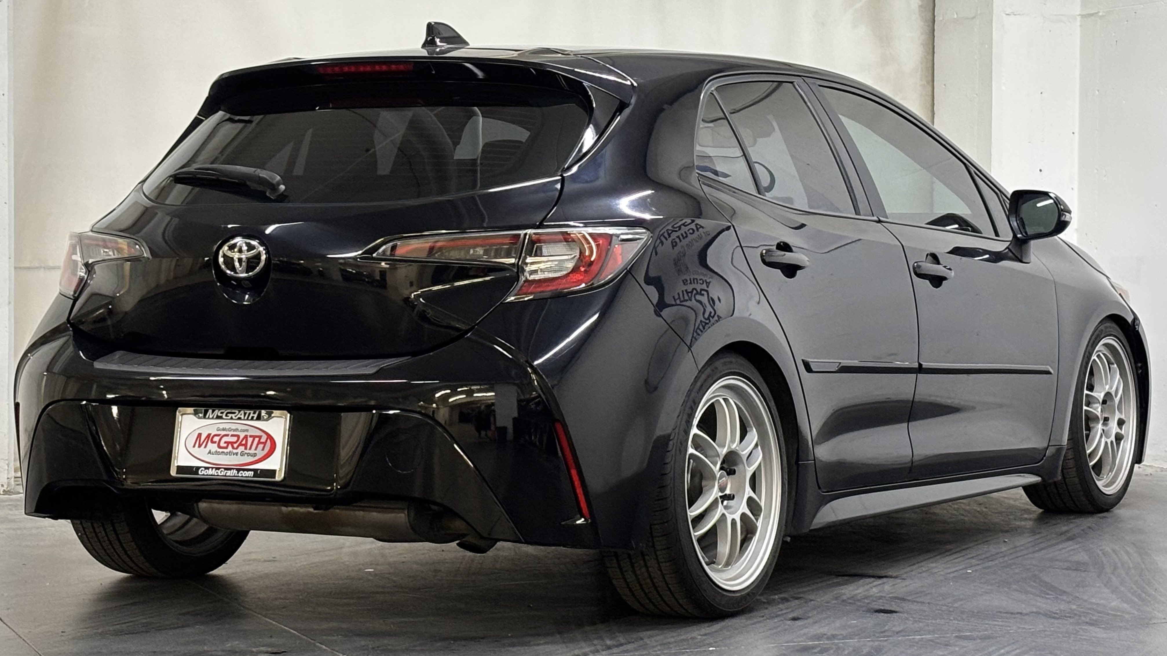 Used 2019 Toyota Corolla SE w/ Body Protection Package FWD image 5