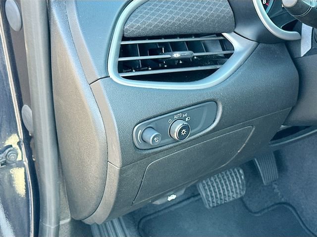 Used 2023 Chevrolet Malibu LT image 10