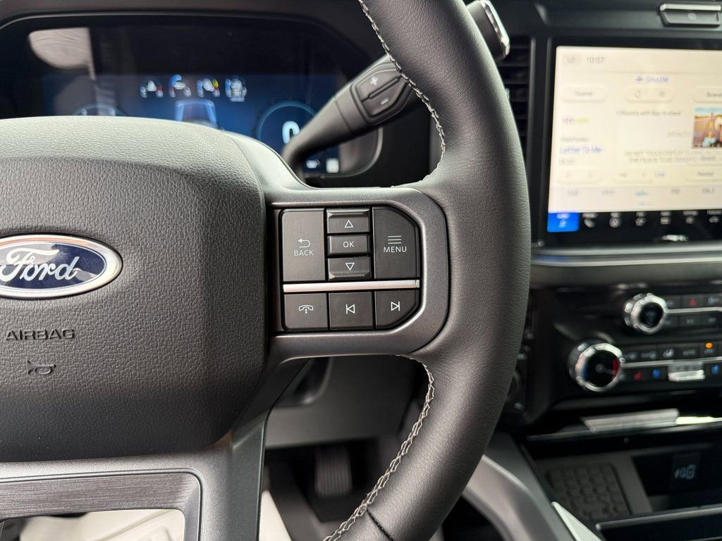 New 2025 Ford F350 Lariat w/ Lariat Ultimate Package AWD/4WD image 17