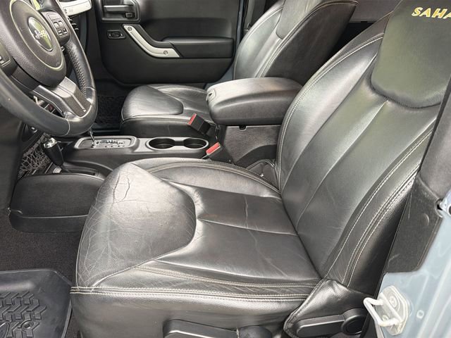 Used 2015 Jeep Wrangler Sahara AWD/4WD image 19