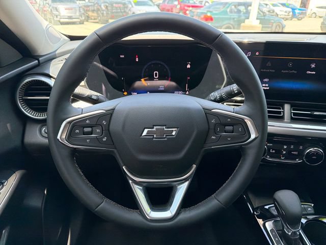 Used 2025 Chevrolet Trax ACTIV w/ Sunroof Package FWD image 11