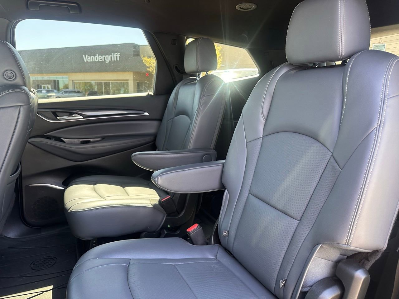 Used 2023 Buick Enclave Essence w/ Sport Touring Edition image 22