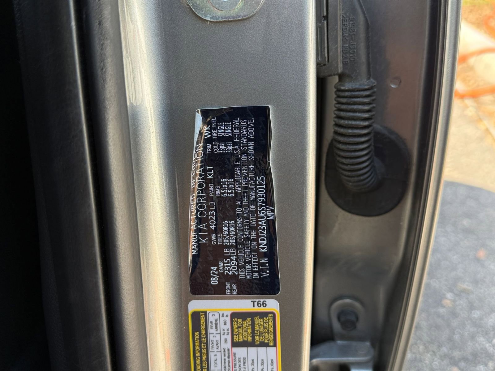 Used 2025 Kia Soul LX w/ LX Technology Package FWD image 25
