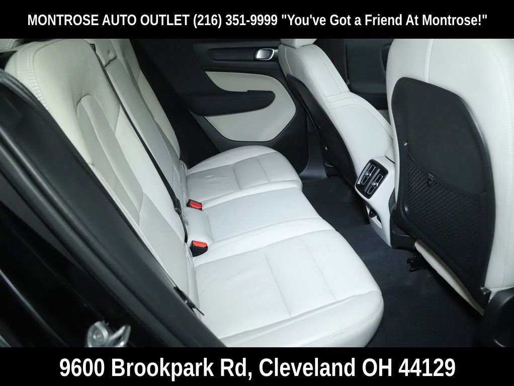 Used 2023 Volvo XC40 B5 Plus w/ Climate Package image 31
