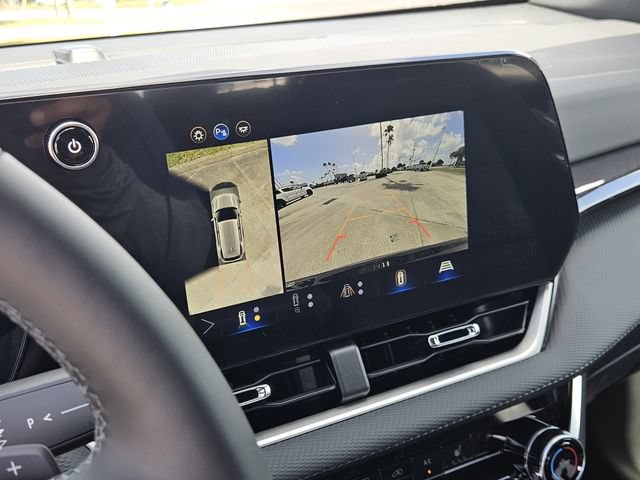 New 2026 Chevrolet Equinox LT w/ Safety and Technology Package FWD image 22