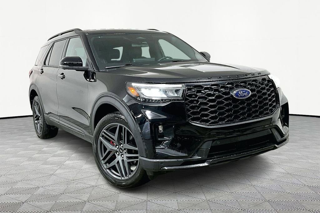 Used 2025 Ford Explorer ST-Line w/ ST-Line Street Pack