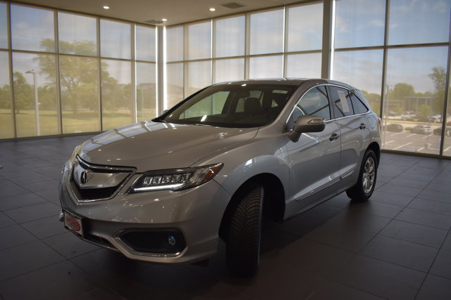 Used 2017 Acura RDX AWD w/ Technology Package image 3