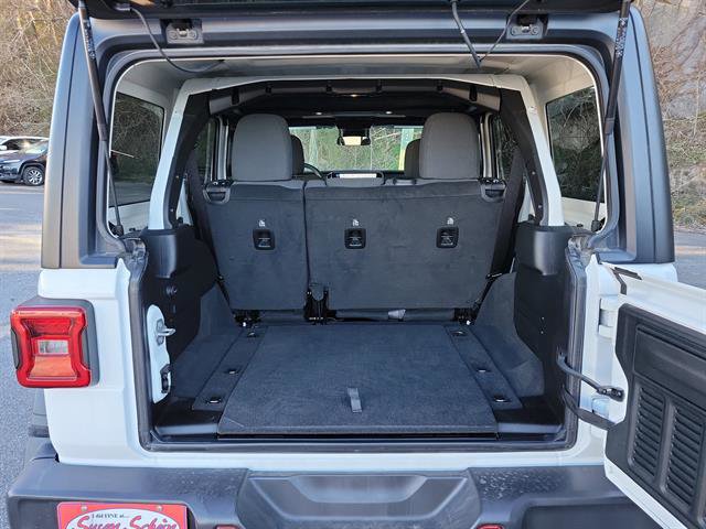 Used 2025 Jeep Wrangler Unlimited Rubicon image 25