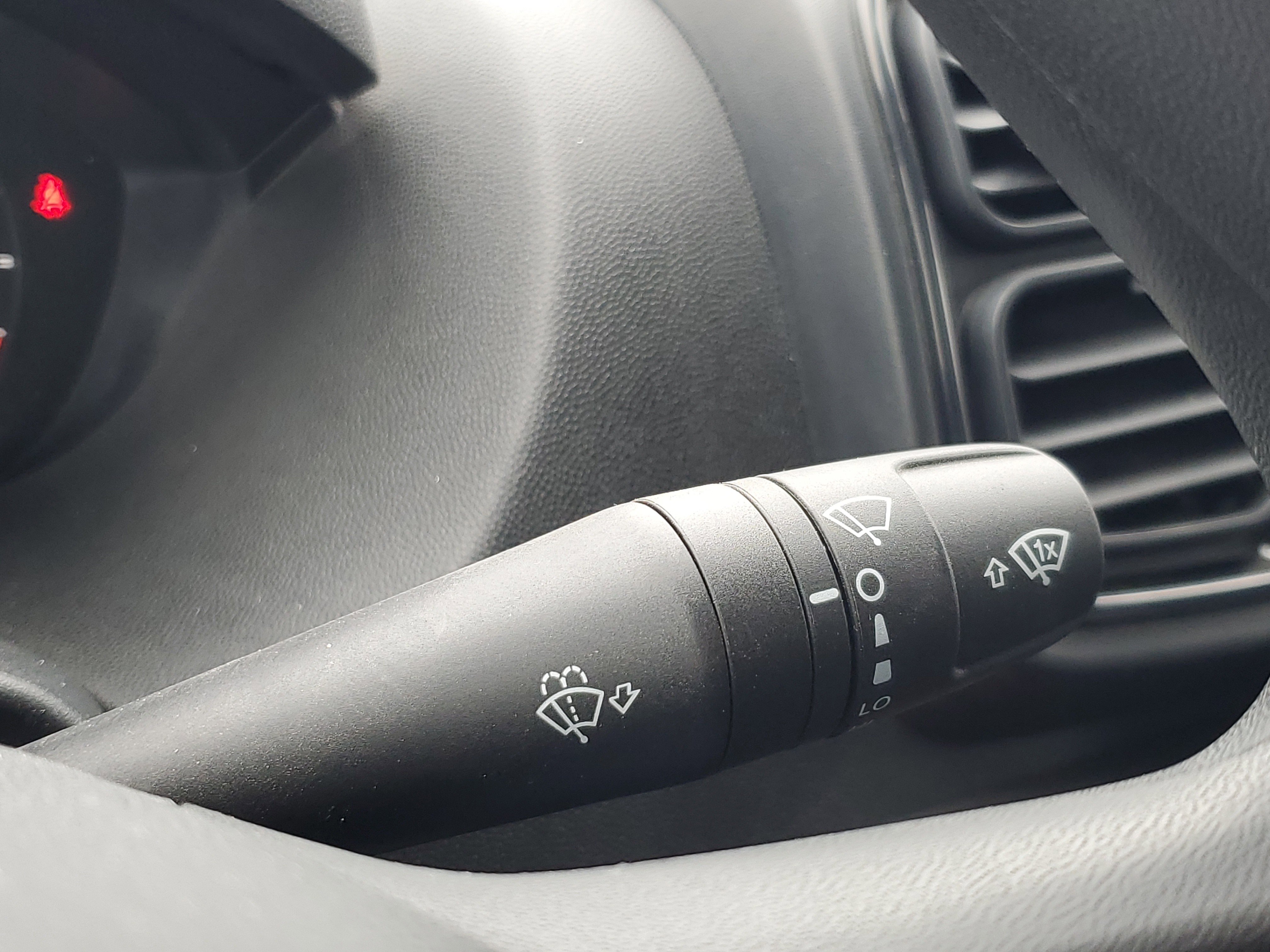 Used 2025 RAM ProMaster 2500 w/ Convenience Group image 13