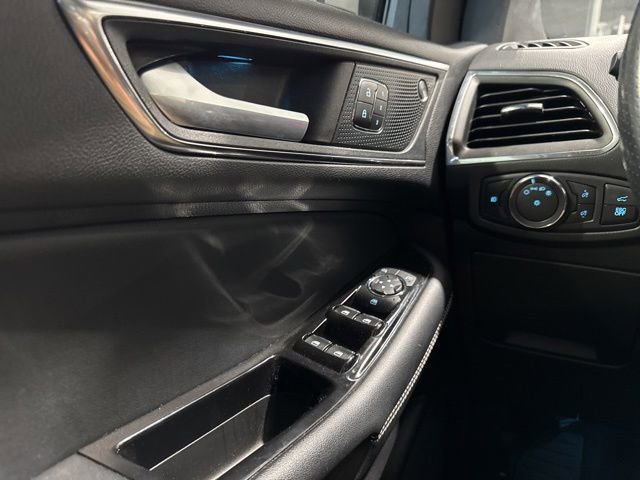 Used 2020 Ford Edge ST w/ Equipment Group 401A AWD/4WD image 19