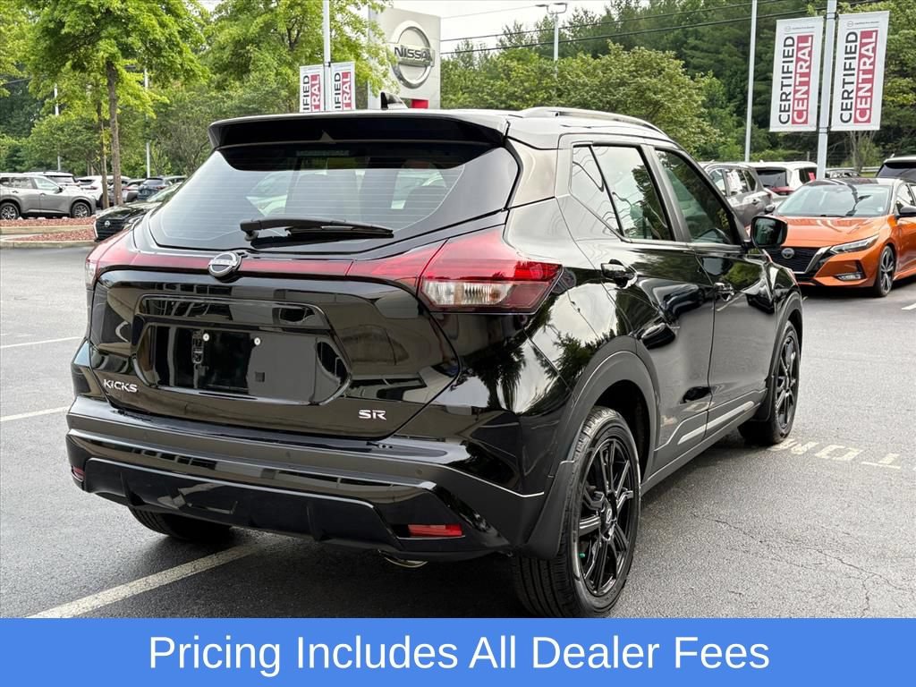 Used 2024 Nissan Kicks SR w/ SR Premium Package FWD image 7