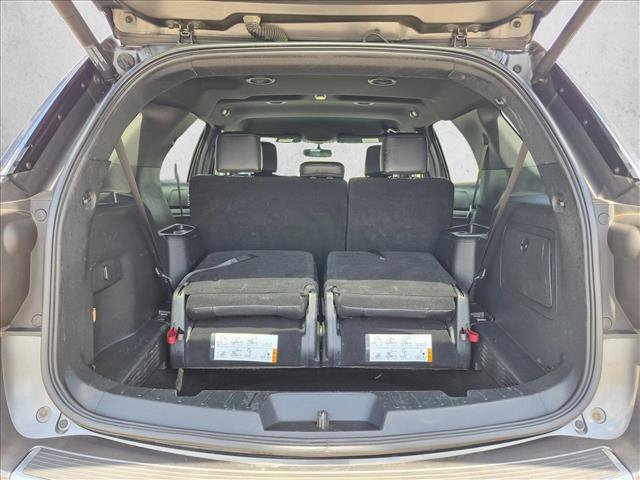 Used 2018 Ford Explorer XLT w/ Equipment Group 202A AWD/4WD image 6