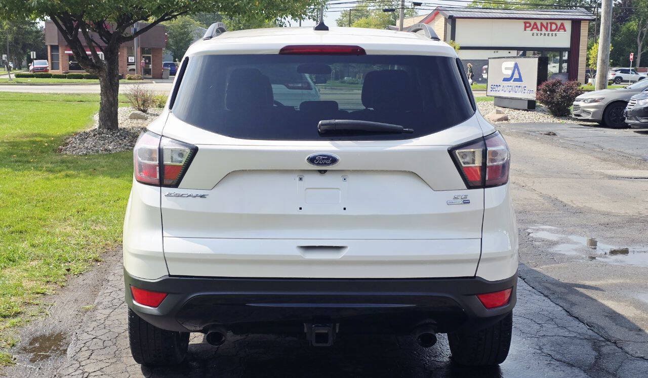 Used 2018 Ford Escape SE w/ SE SYNC Package AWD/4WD image 5