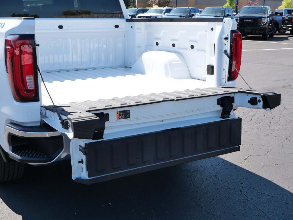 Certified 2019 GMC Sierra 1500 SLT AWD/4WD image 11