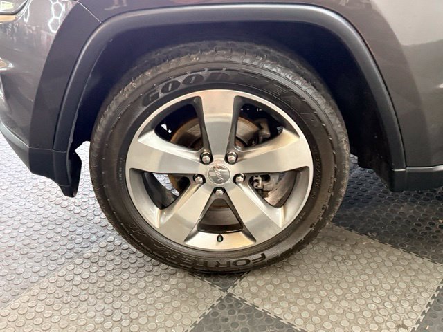Used 2014 Jeep Grand Cherokee Limited AWD/4WD image 16