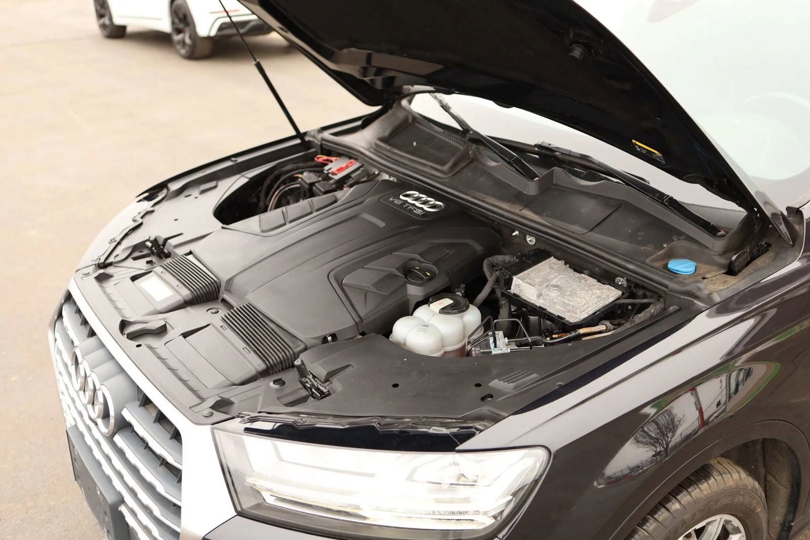 Used 2017 Audi Q7 3.0T Premium Plus w/ Premium Plus Package image 65