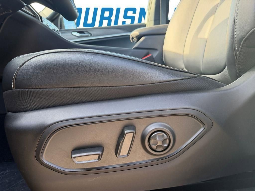 New 2025 Jeep Grand Cherokee Limited w/ MOPAR Finishing Package image 24