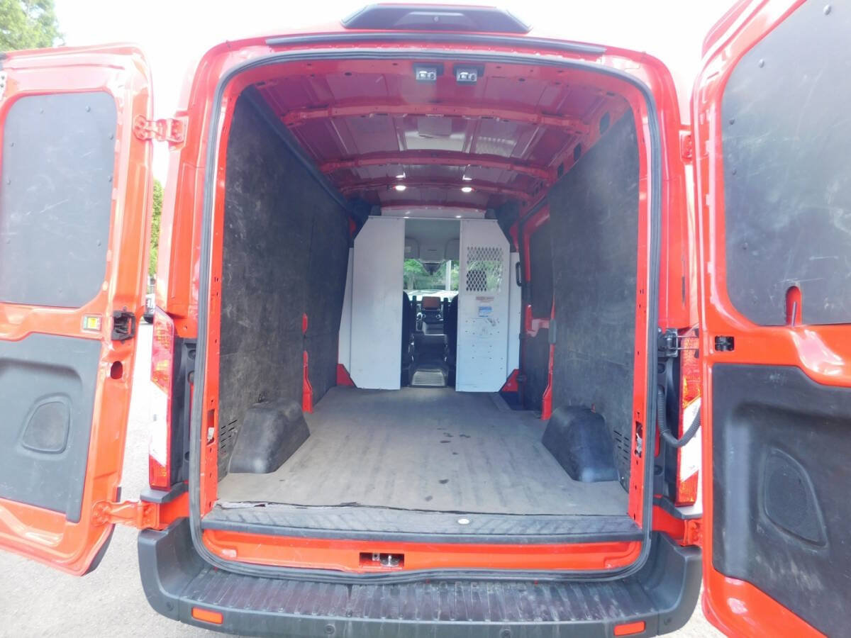 Used 2021 Ford Transit 250 Medium Roof RWD image 5