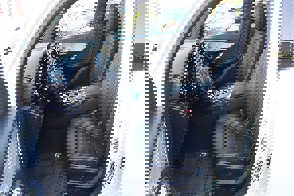 Used 2019 Mercedes-Benz GLC 300 4MATIC image 20