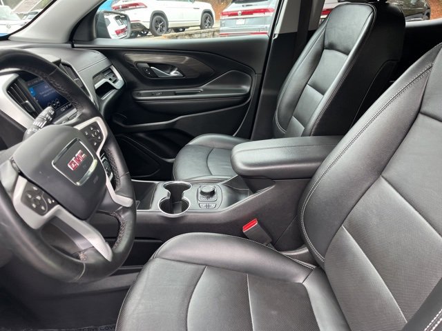 Used 2023 GMC Terrain SLT image 9