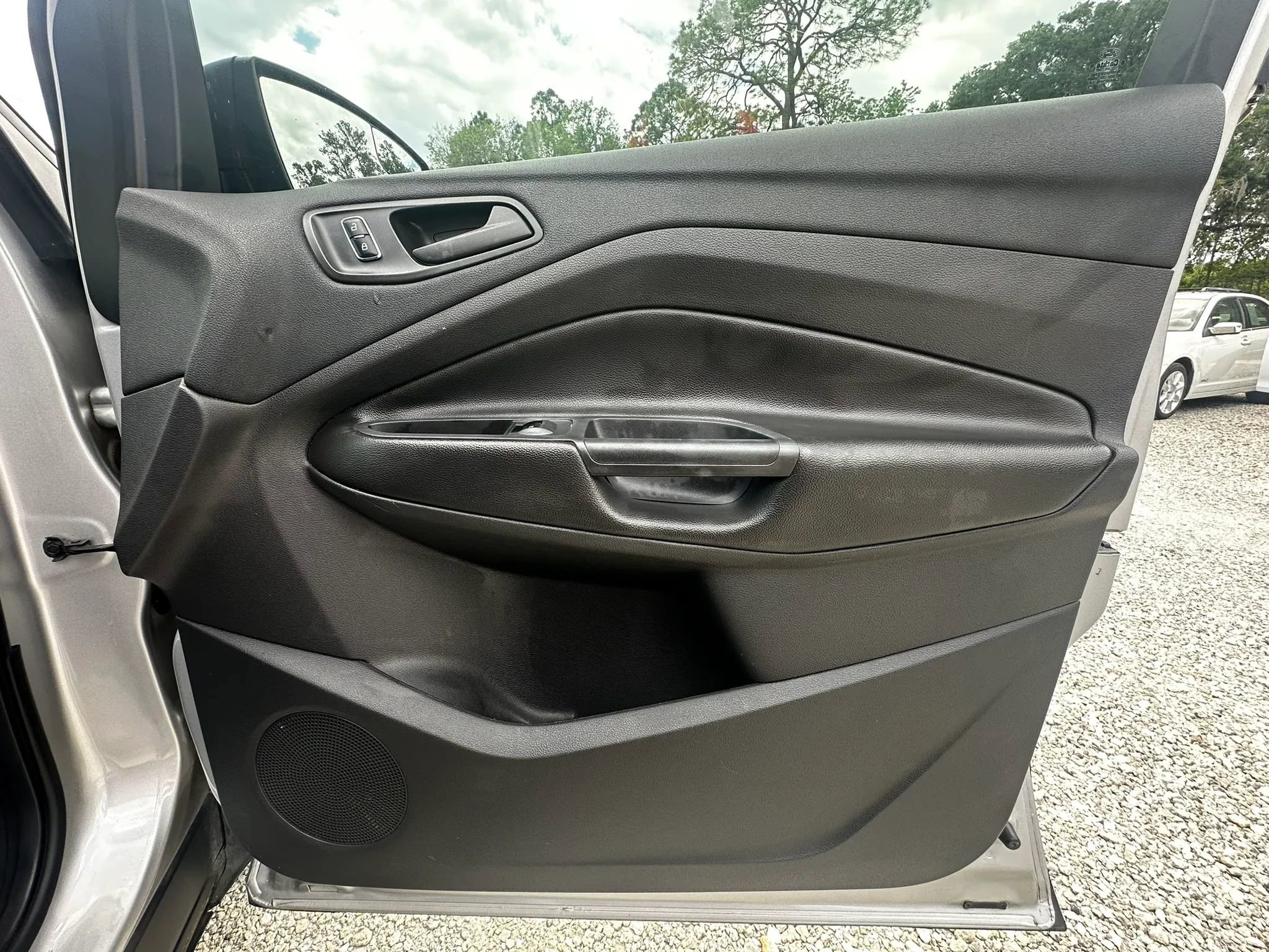 Used 2016 Ford Escape S FWD image 23