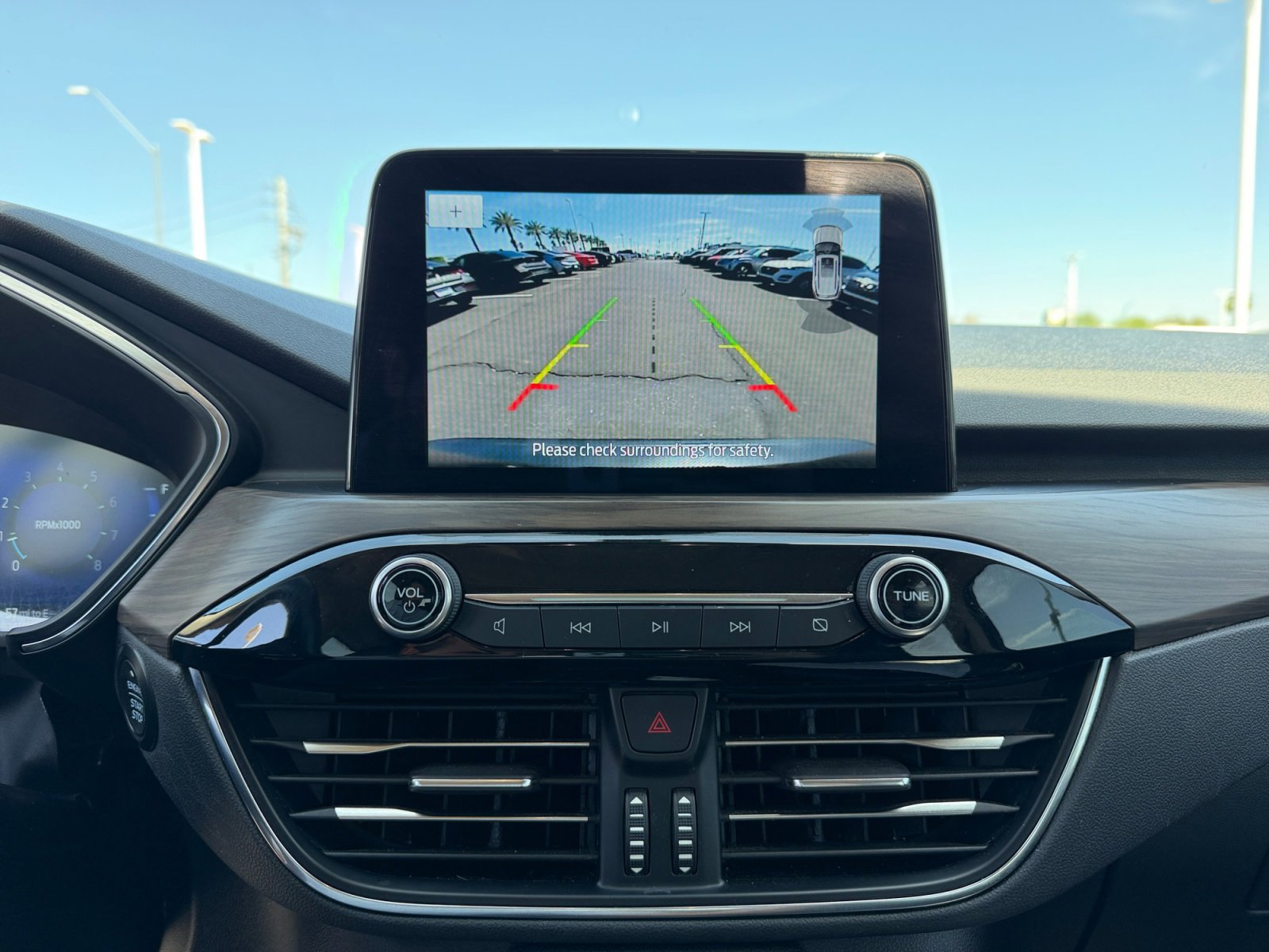 Used 2020 Ford Escape Titanium AWD/4WD image 29