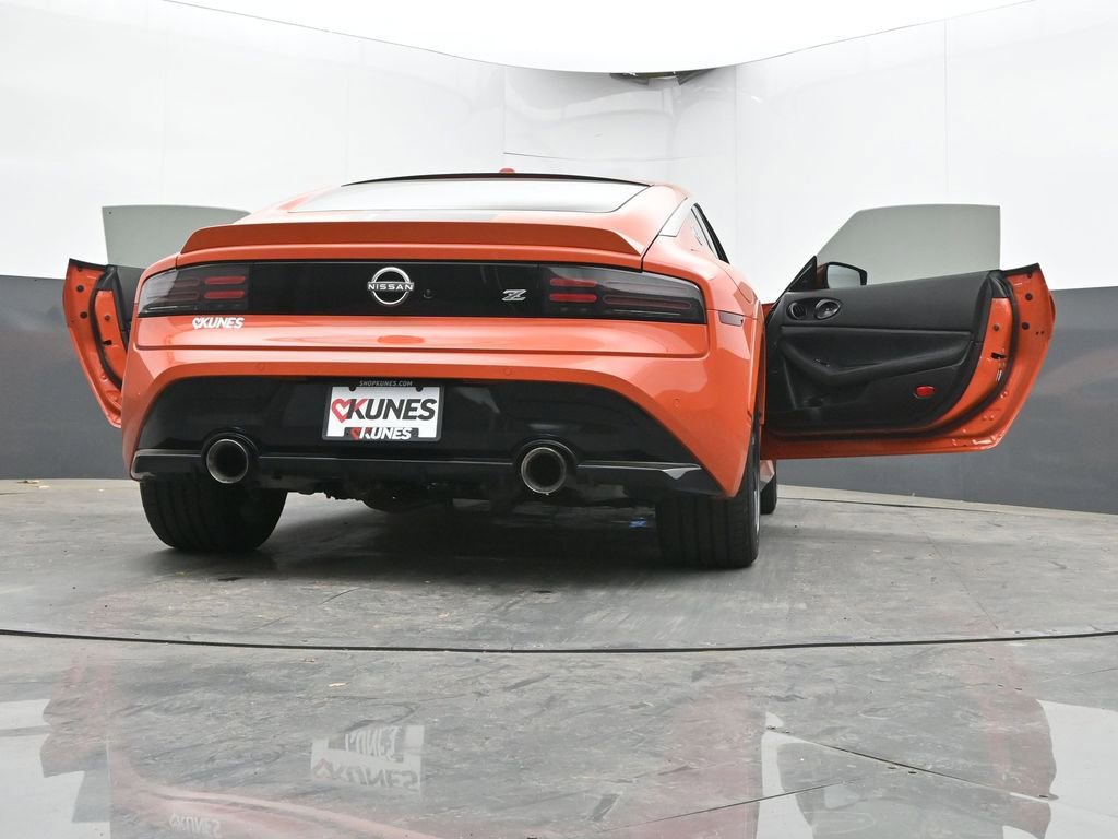 Used 2024 Nissan Z Performance w/ Heritage Edition RWD image 78