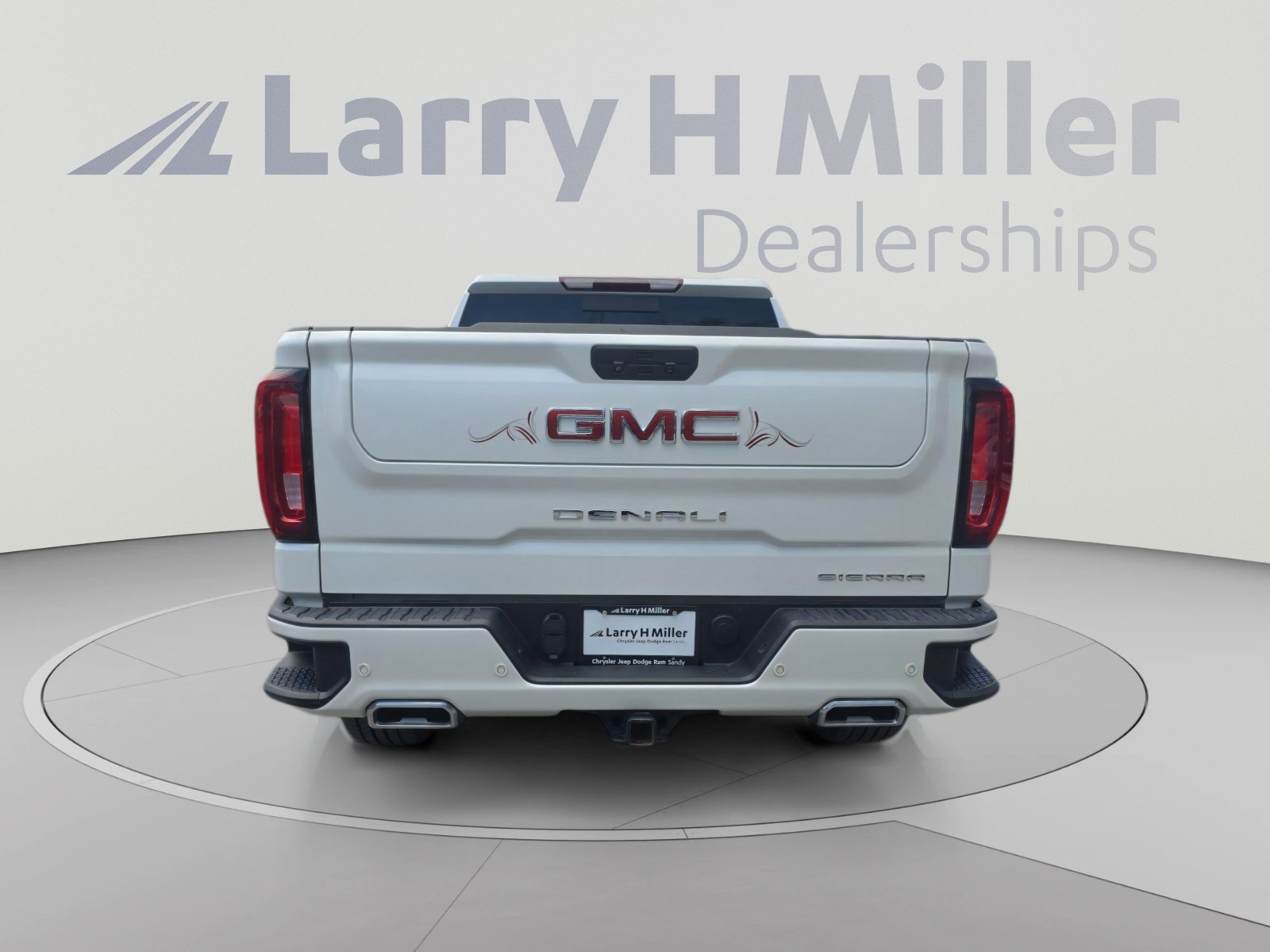 Used 2022 GMC Sierra 1500 Denali w/ Denali Premium Package AWD/4WD image 4