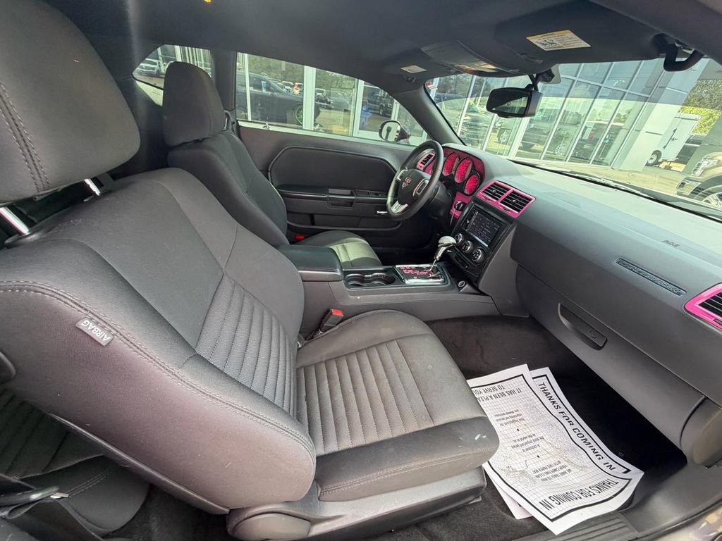 Used 2014 Dodge Challenger SXT RWD image 12